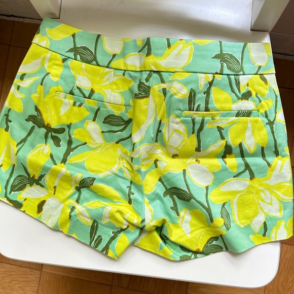 Jcrew shorts size 0. - Picture 2 of 2